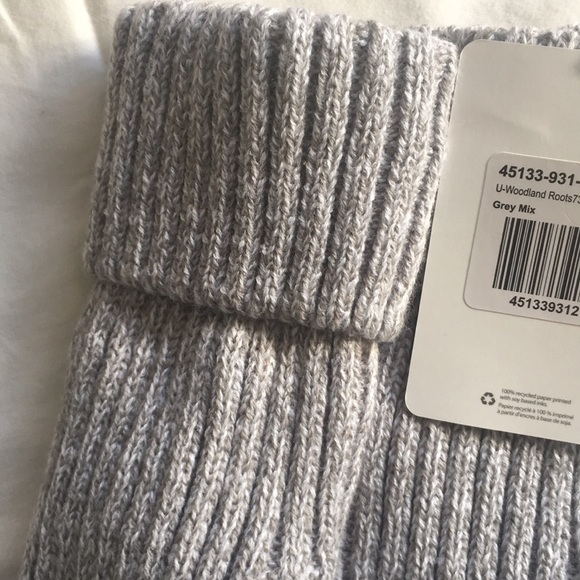 ROOTS Woodland Roots73 Knit Mitts
Grey mix UNISEX - Picture 4 of 9